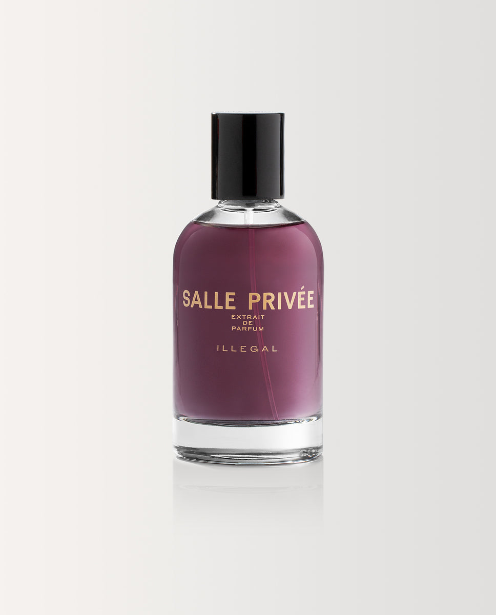 ILLEGAL – SALLE PRIVÉE